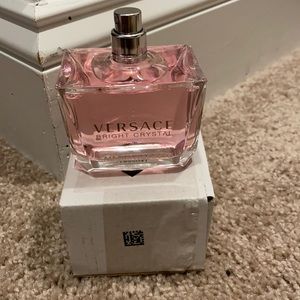 3.0oz VERSACE Bright Crystal perfume comes in a tester box. Never used no top.
